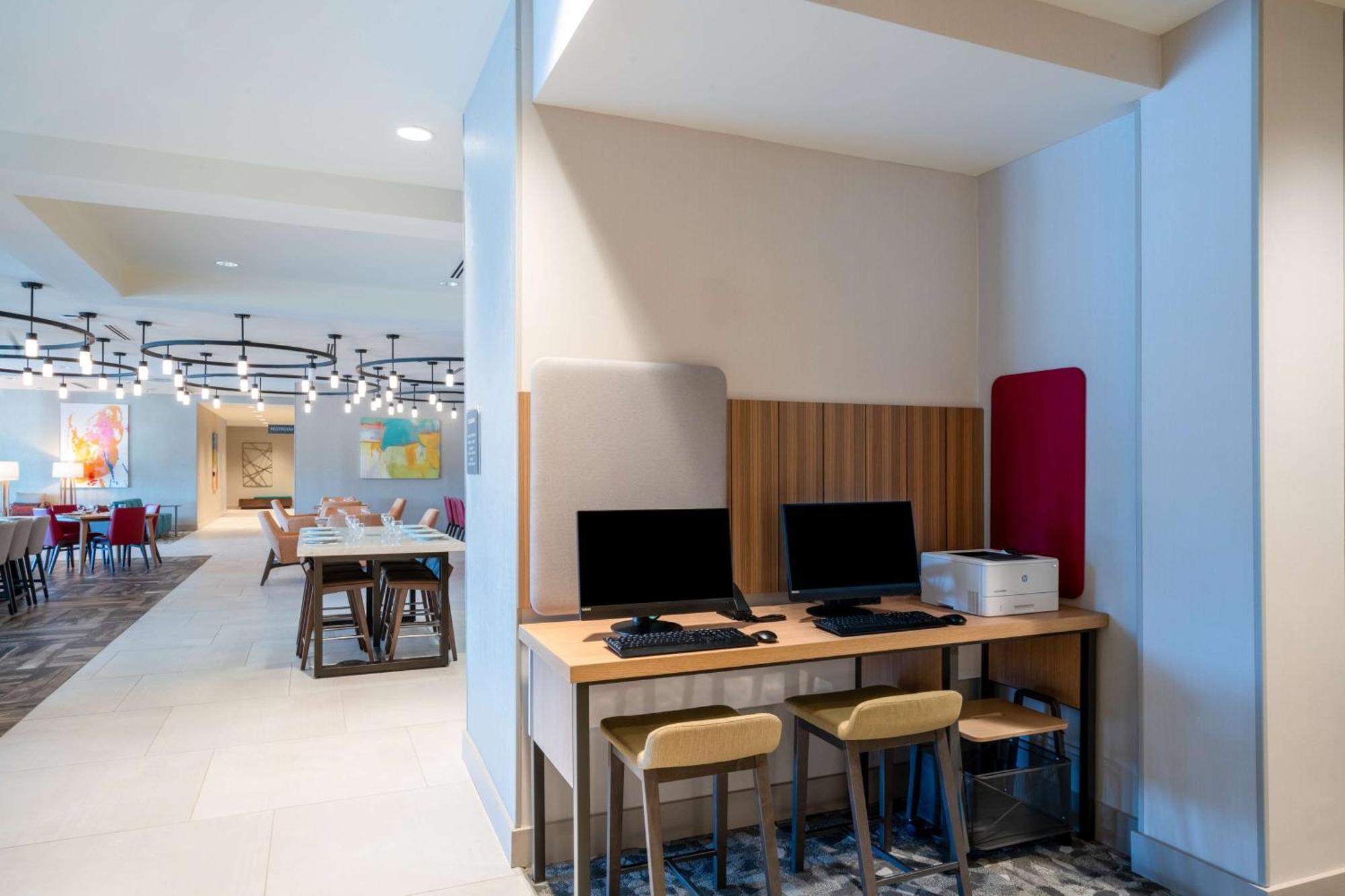 Hilton Garden
